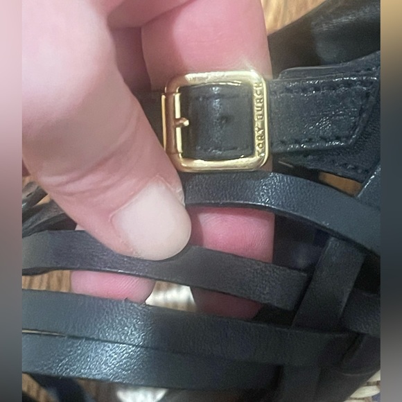 Gorgeous Tory Burch platform. - Picture 6 of 10